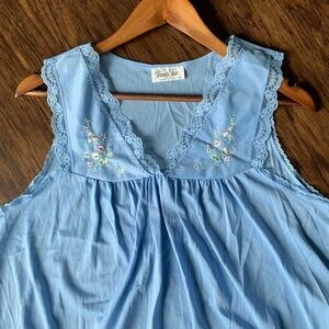 Vanity Fair deadstock Blue Nightgown